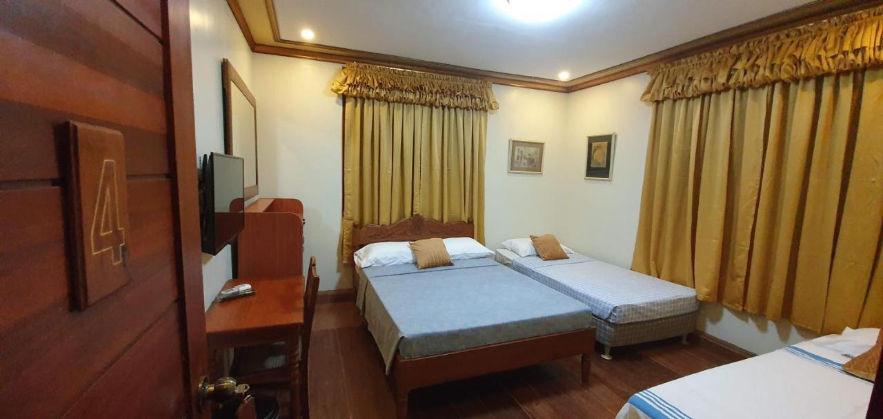 Casa Familya Hotel Batac Exterior foto