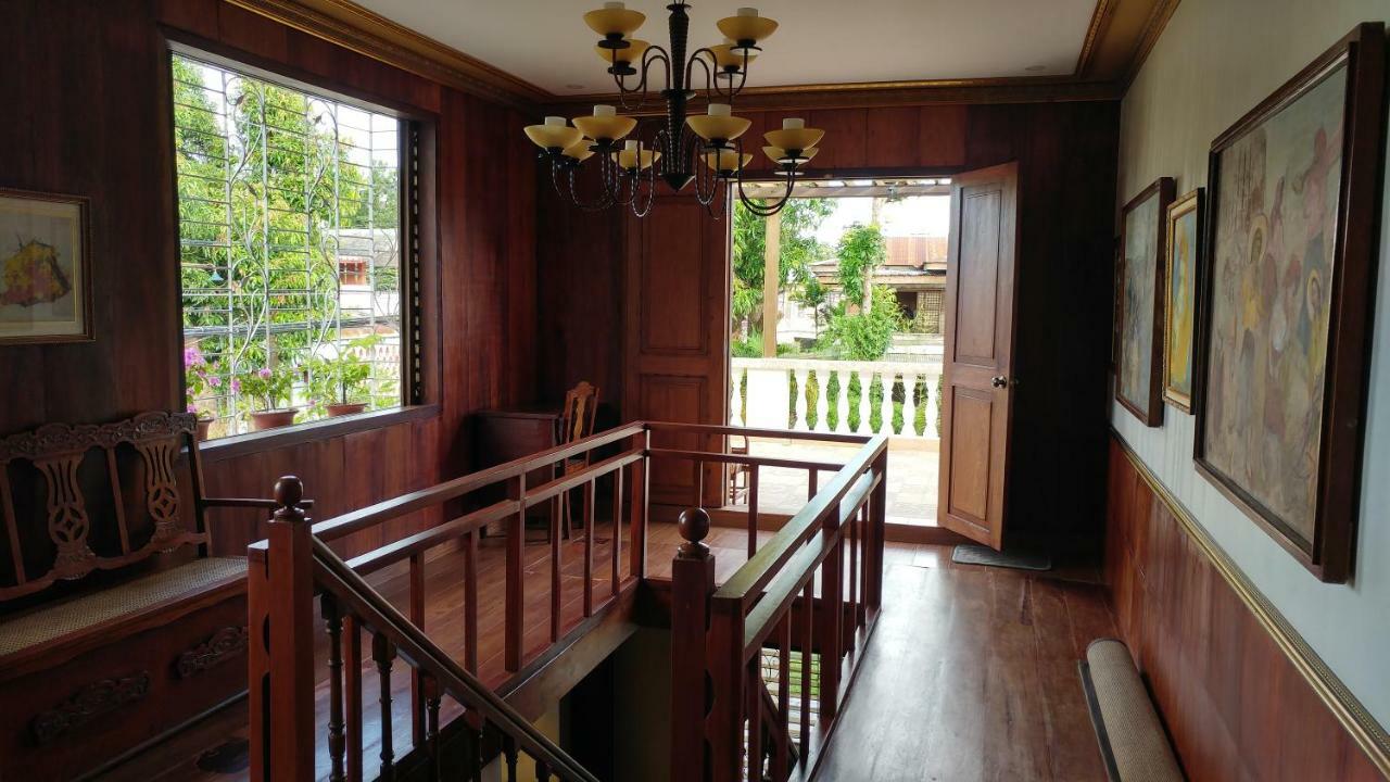 Casa Familya Hotel Batac Exterior foto
